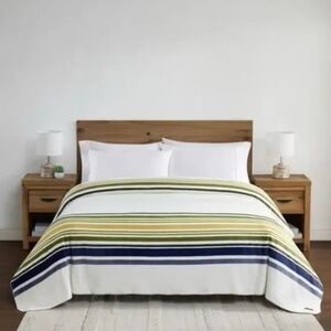 Pendleton Plush Blanket Velvety Soft Pinto Basin Queen Size NEW